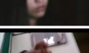 Khiêu phím sex nhat ban dâm Video cô gái tóc vàng vuốt ve ngực của cô với một dương vật. Loại gái to ngăm đen, tình dục.