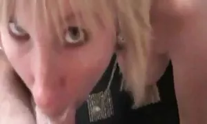 Khiêu dâm video của Mẹ, Mẹ trong phòng của cô. Loại gái thẳng du khiêu dâm, tình dục bằng miệng. jav moi nhat